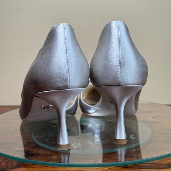 Badgley Mischka Fabia Kitten Heels - Picture 10 of 17